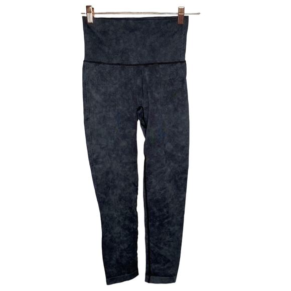 Yelete High Rise Compression Gray Textured Leggings Small High Rise - Picture 3 of 7